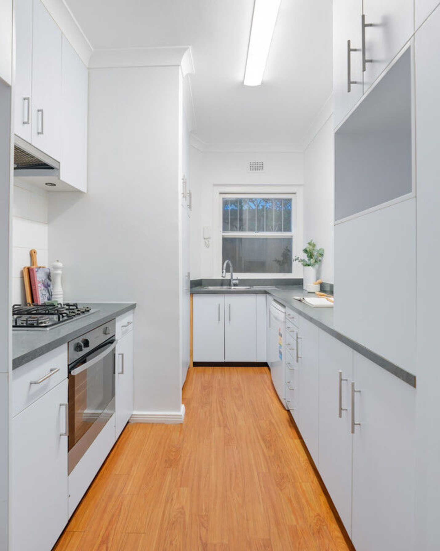 1/11 Porter Street Bondi Junction, Junction - Thumbnail 4