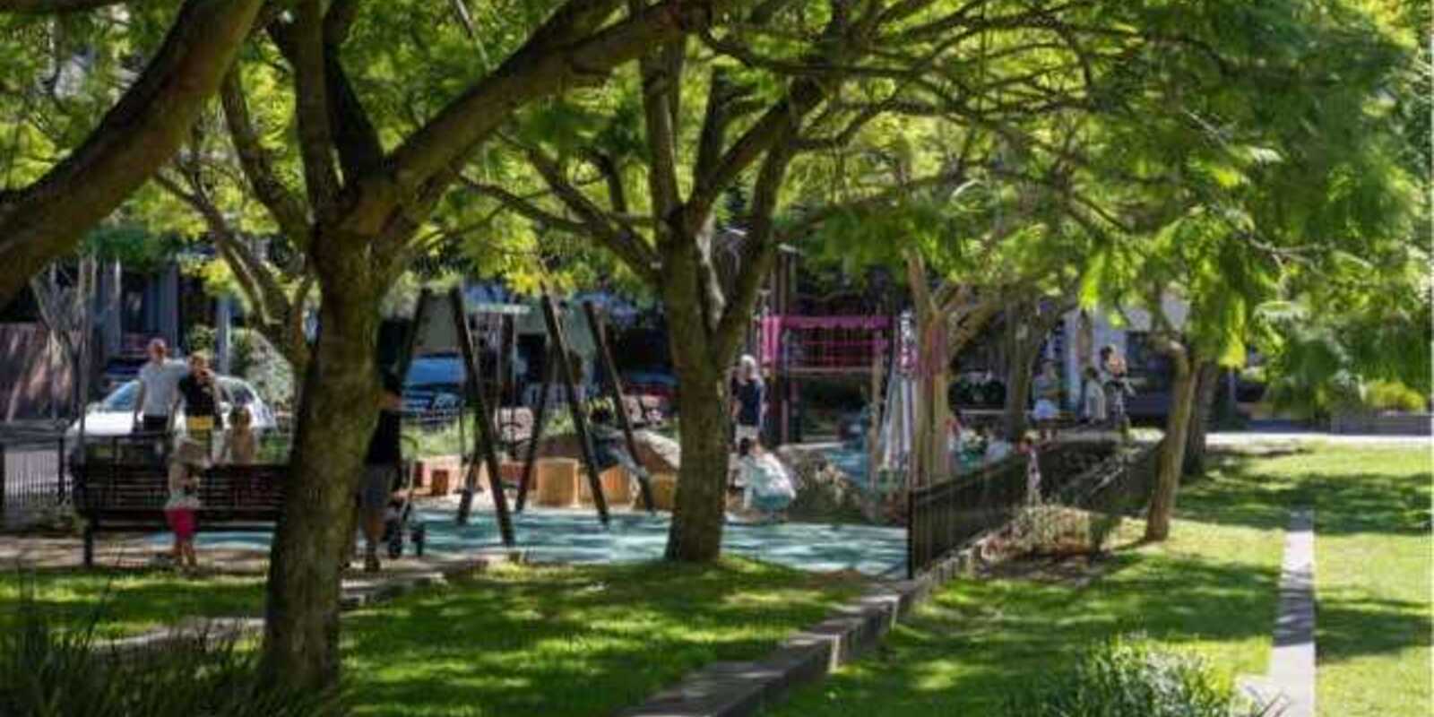 32/4 Grandstand Parade Zetland 32/4 Grandstand Parade Zetland