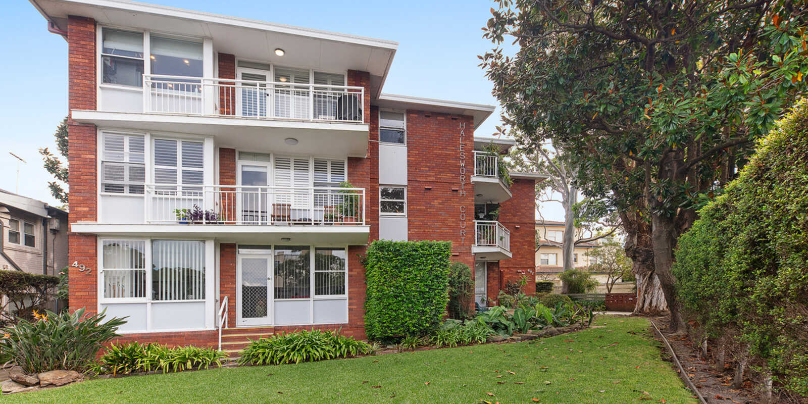 8/492 Military Road (entry via Hale Road) Mosman 8/492 Military Road (entry via Hale Road) Mosman