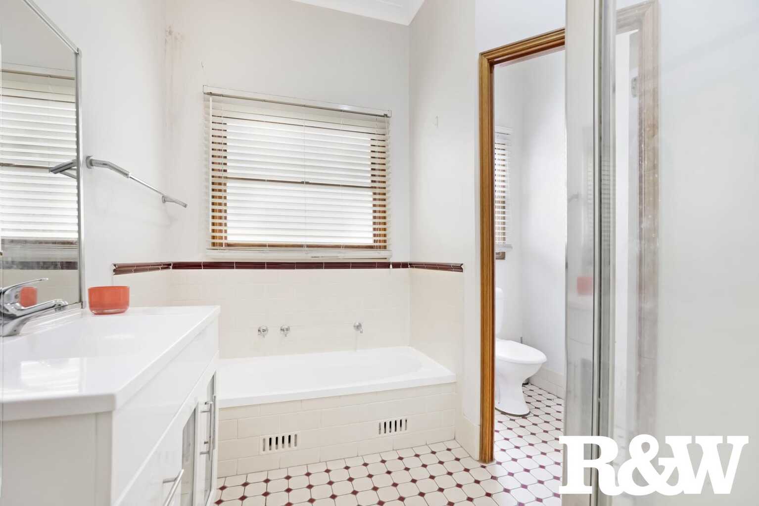 36 Jeffrey Avenue St Clair 36 Jeffrey Avenue St Clair