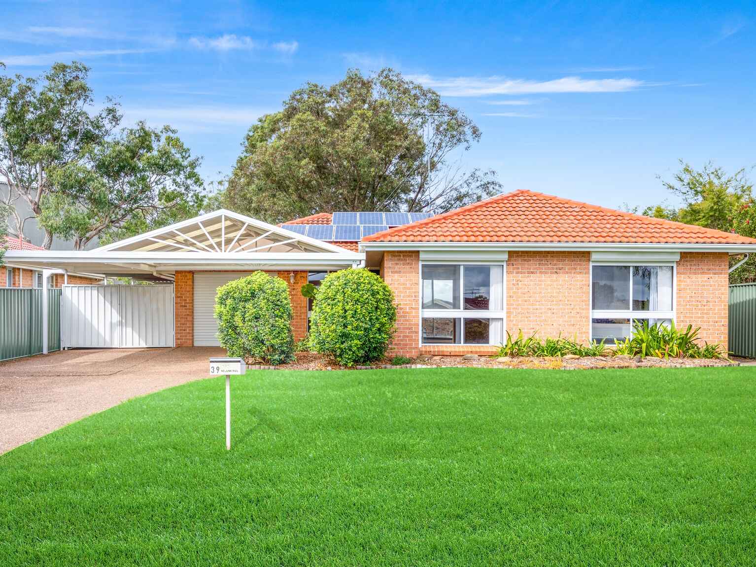 39 Debenham Avenue Leumeah