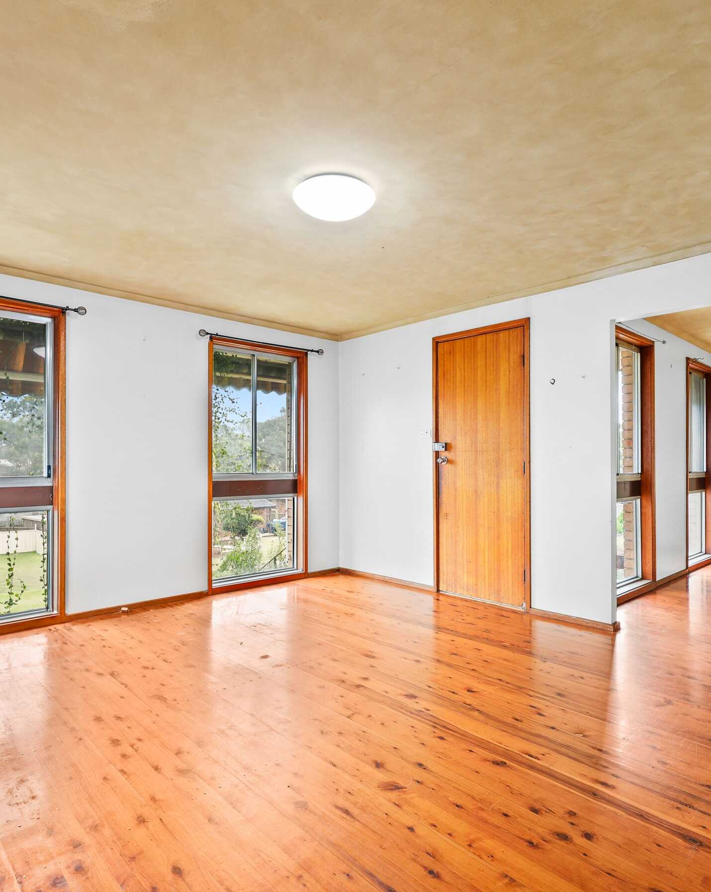 52 Elouera Crescent Woodbine, Woodbine - Thumbnail 3