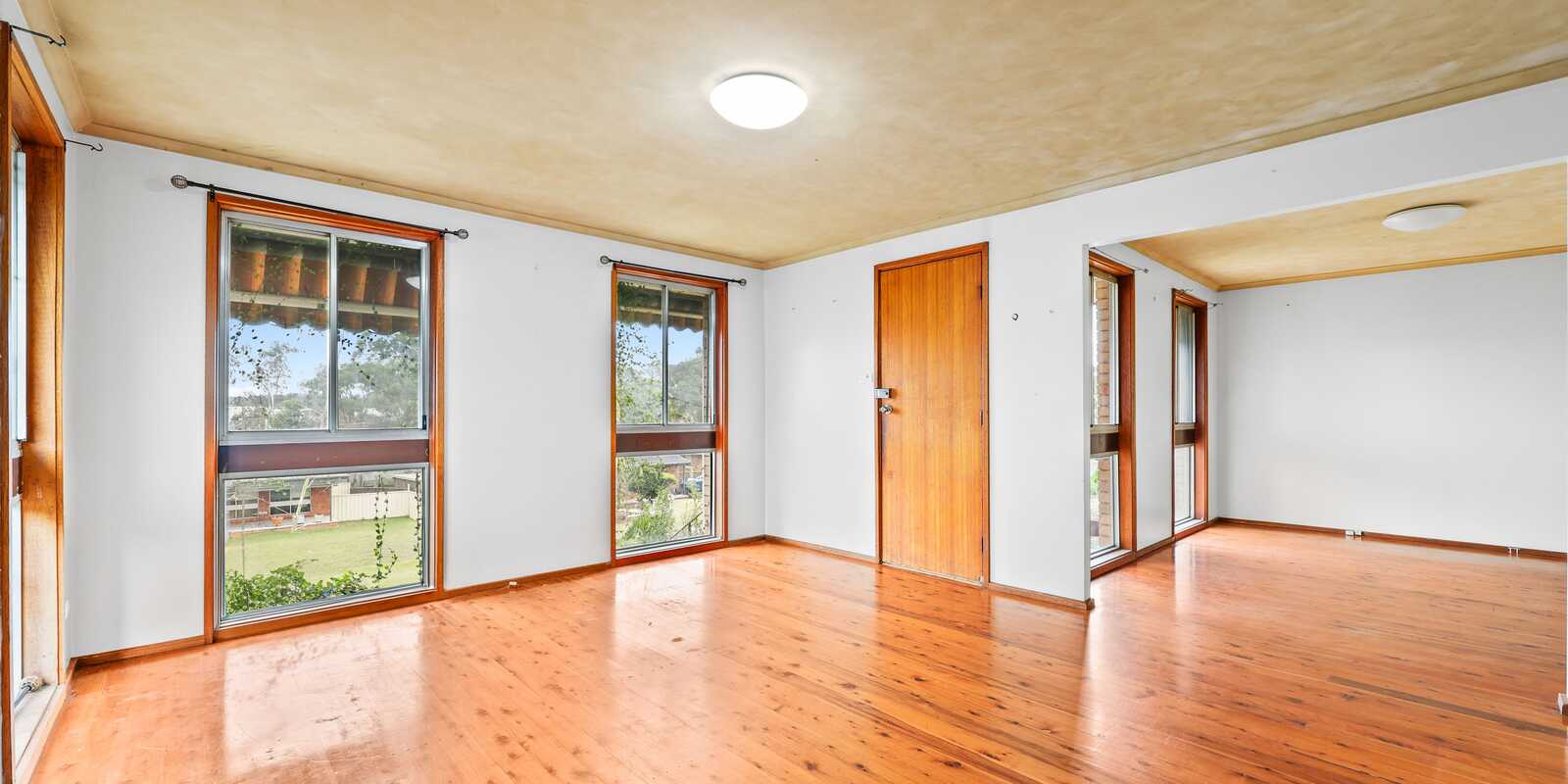 52 Elouera Crescent Woodbine 52 Elouera Crescent Woodbine