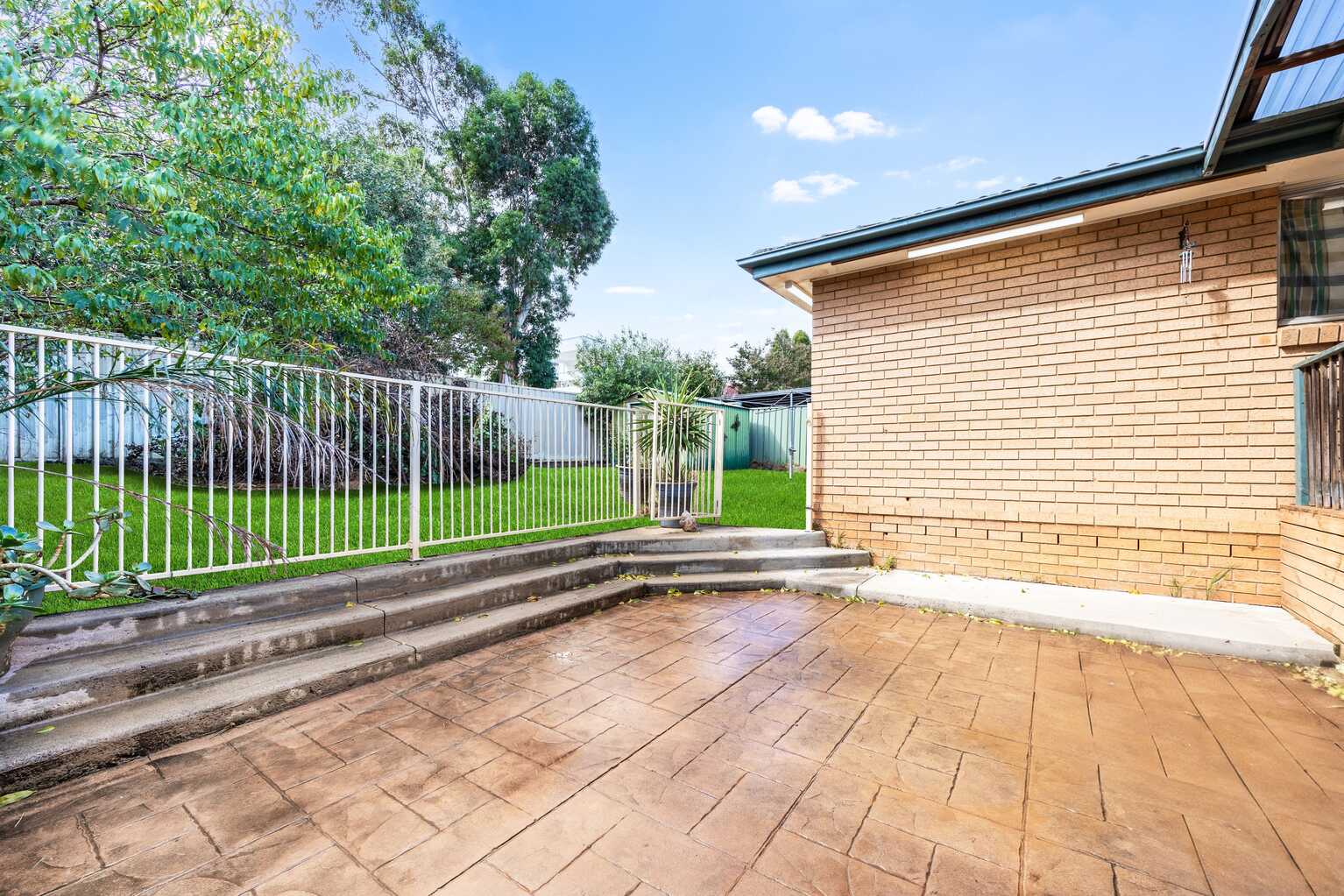 52 Elouera Crescent Woodbine 52 Elouera Crescent Woodbine