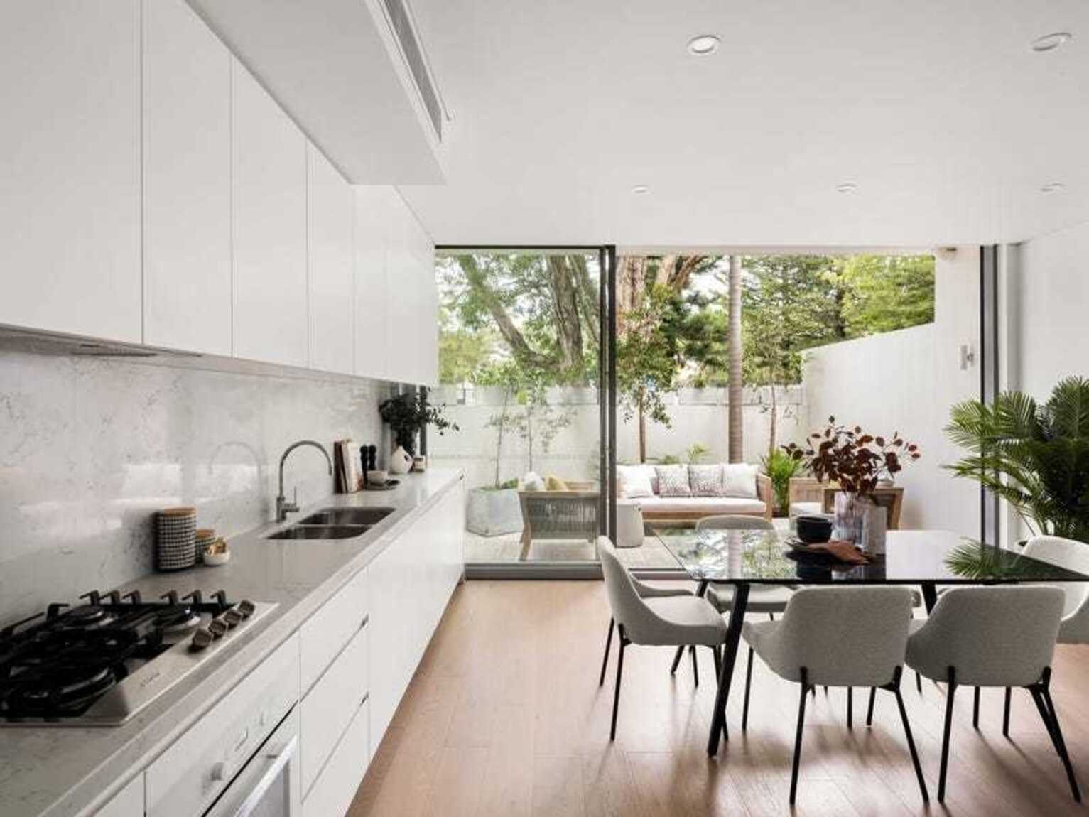 1/2 Warners Avenue North Bondi 1/2 Warners Avenue North Bondi