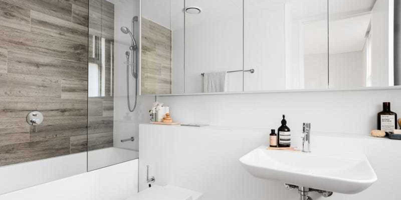 1/2 Warners Avenue North Bondi 1/2 Warners Avenue North Bondi