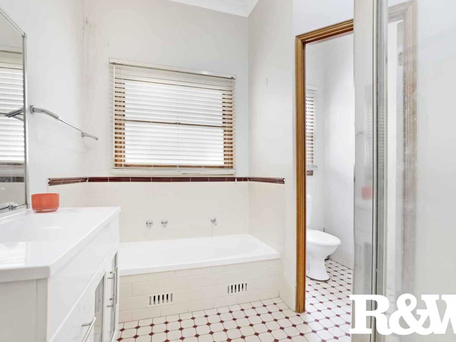 36 Jeffrey Avenue St Clair 36 Jeffrey Avenue St Clair