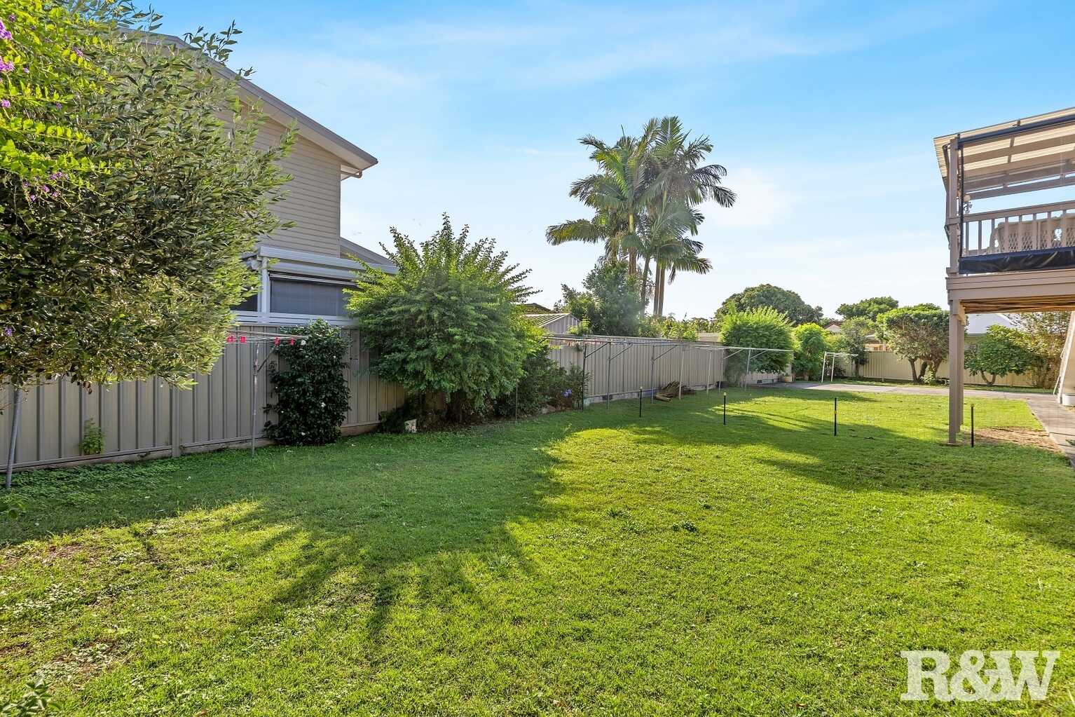 2/3 Telopea Street Booker Bay