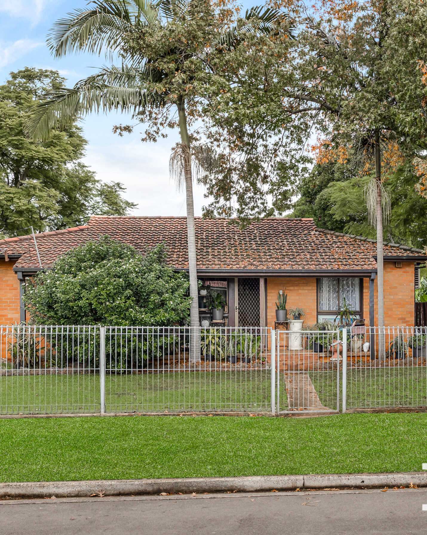7 Sorensen Crescent Blackett, Blackett - Thumbnail 2