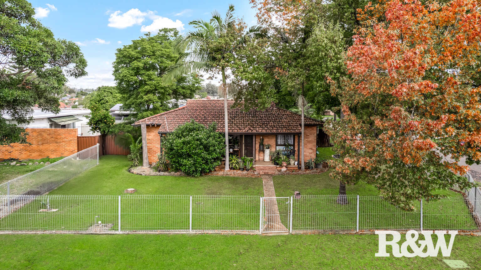 7 Sorensen Crescent Blackett 7 Sorensen Crescent Blackett