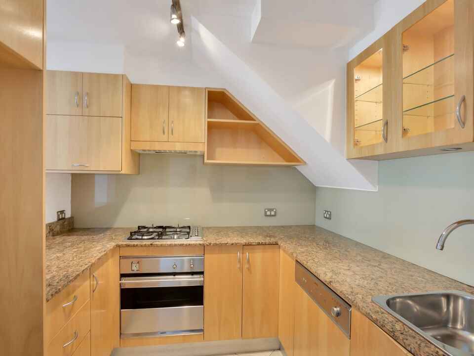 27 Morehead Road Redfern