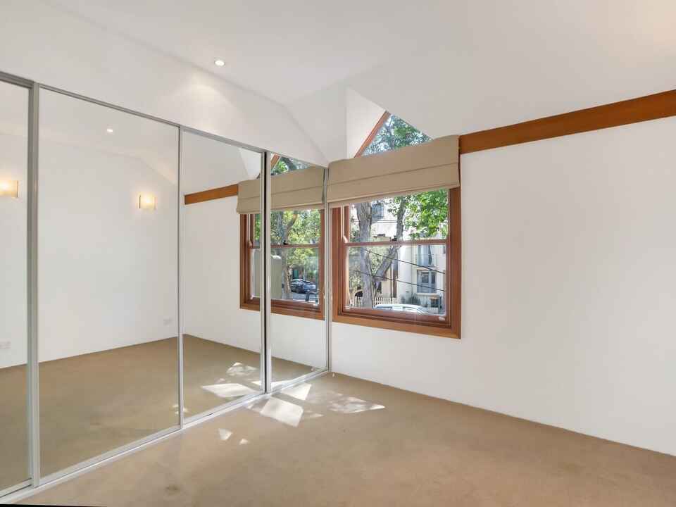 27 Morehead Road Redfern