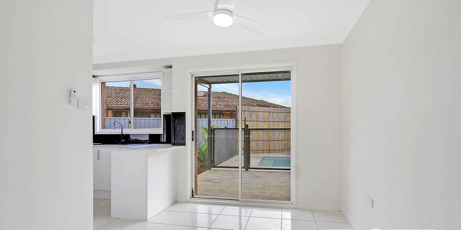 1 Blackbird Glen Erskine Park 1 Blackbird Glen Erskine Park