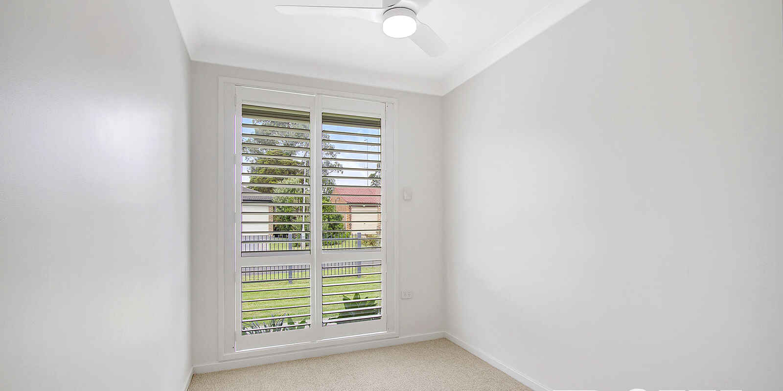 1 Blackbird Glen Erskine Park 1 Blackbird Glen Erskine Park