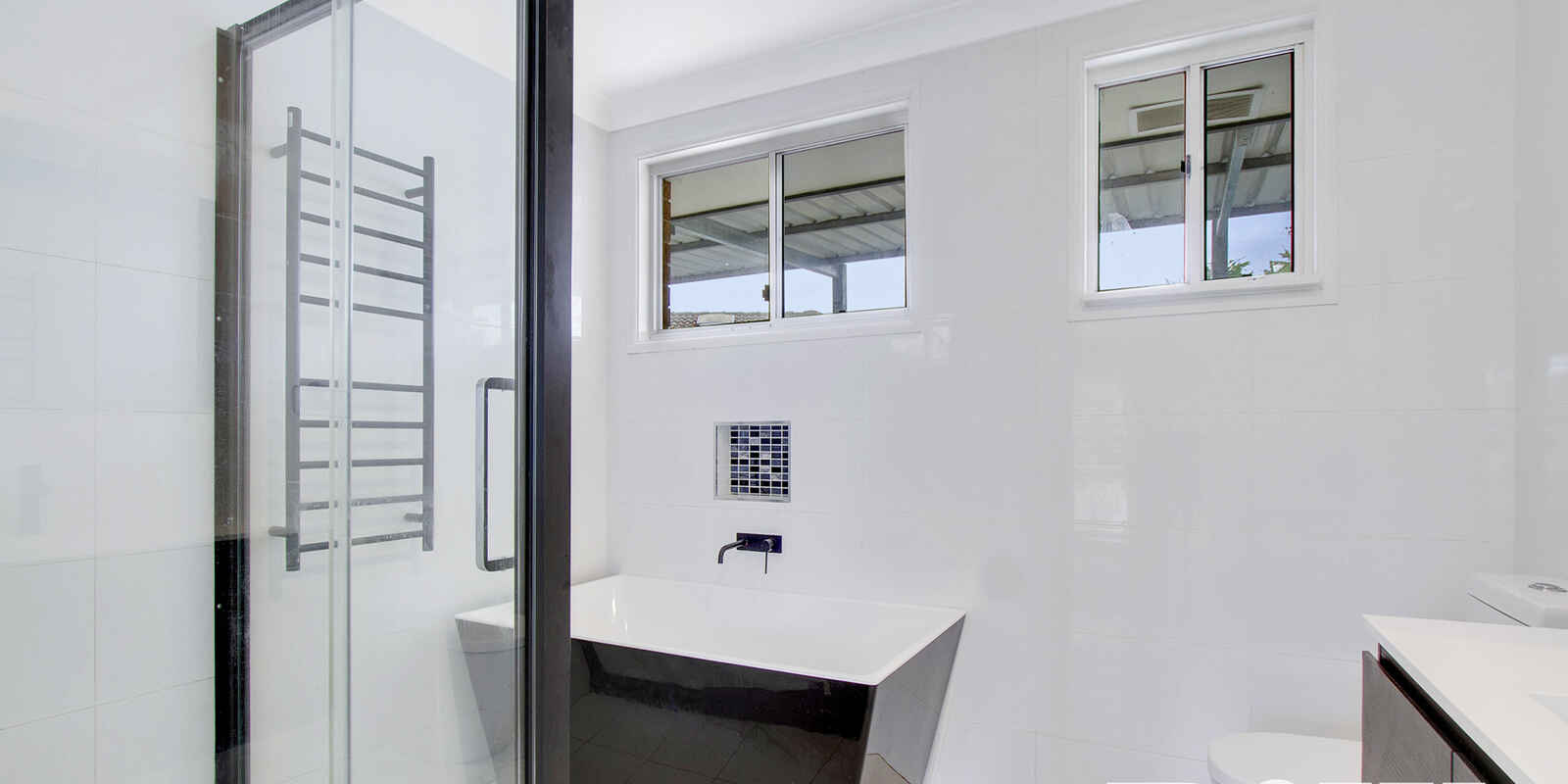 1 Blackbird Glen Erskine Park 1 Blackbird Glen Erskine Park