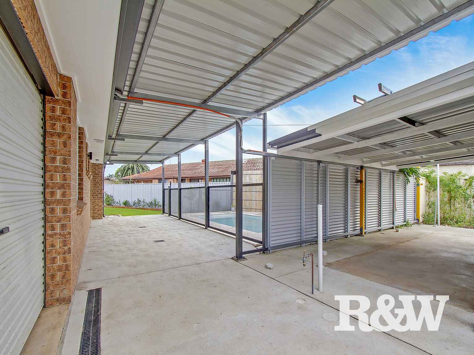 1 Blackbird Glen Erskine Park 1 Blackbird Glen Erskine Park