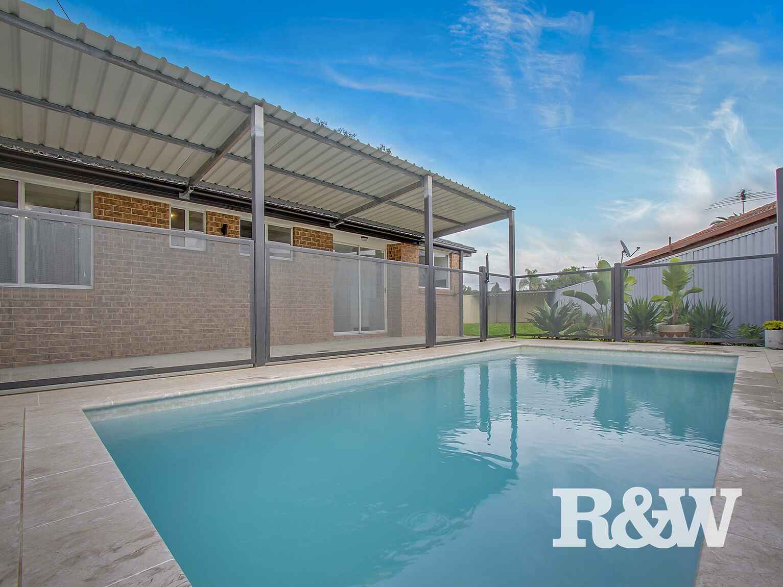 1 Blackbird Glen Erskine Park 1 Blackbird Glen Erskine Park