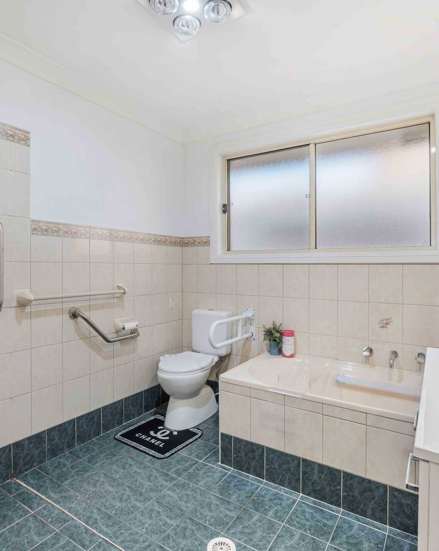 12 Dilston Close West Hoxton, Hoxton - Thumbnail 7