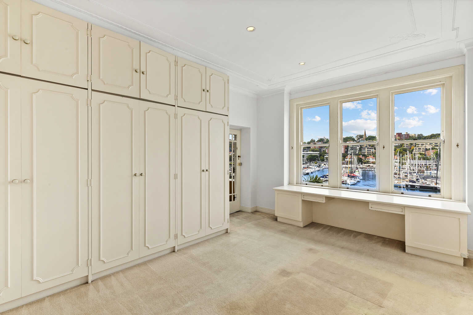 3/2 Elizabeth Bay Crescent Elizabeth Bay 3/2 Elizabeth Bay Crescent Elizabeth Bay