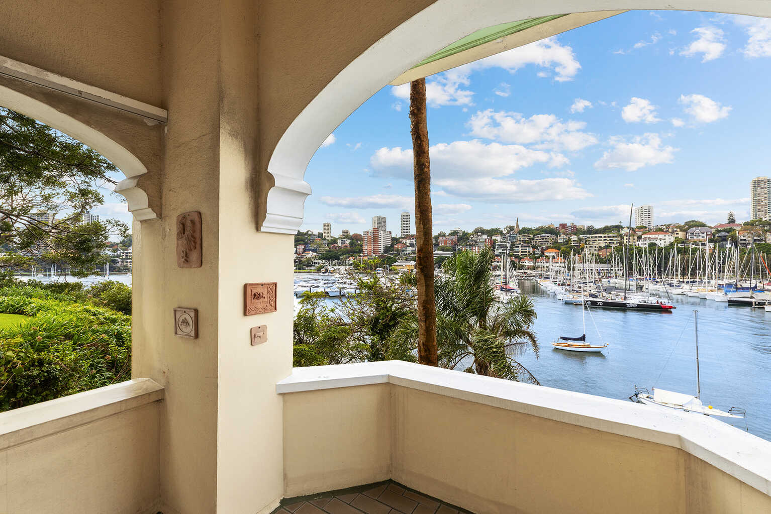 3/2 Elizabeth Bay Crescent Elizabeth Bay 3/2 Elizabeth Bay Crescent Elizabeth Bay