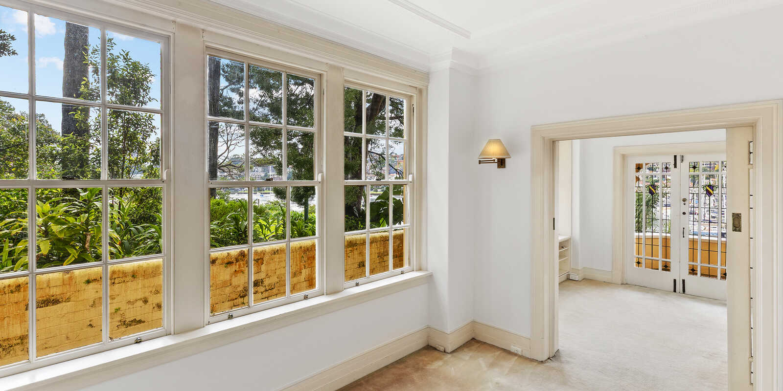 3/2 Elizabeth Bay Crescent Elizabeth Bay 3/2 Elizabeth Bay Crescent Elizabeth Bay