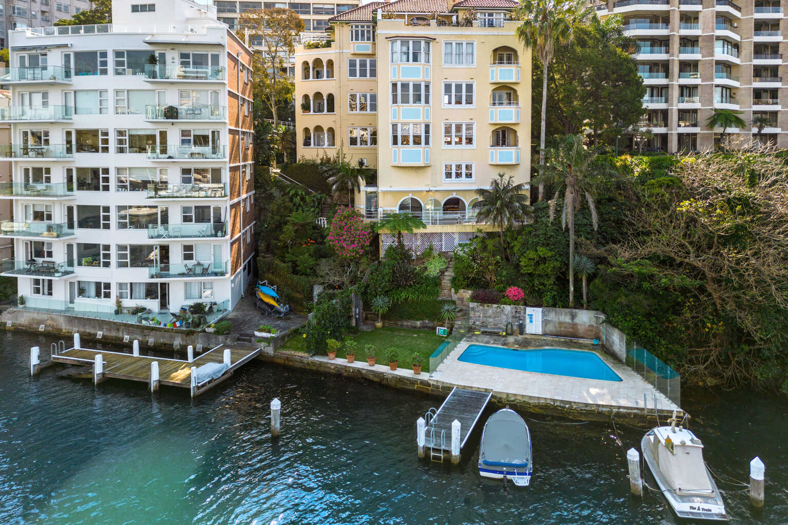 3/2 Elizabeth Bay Crescent Elizabeth Bay 3/2 Elizabeth Bay Crescent Elizabeth Bay