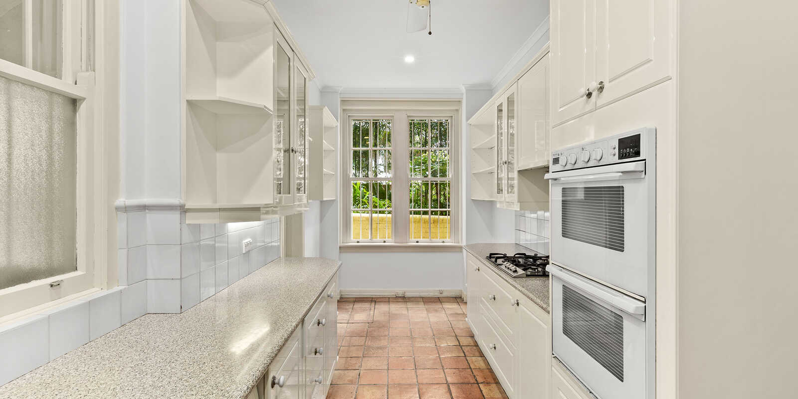 3/2 Elizabeth Bay Crescent Elizabeth Bay 3/2 Elizabeth Bay Crescent Elizabeth Bay