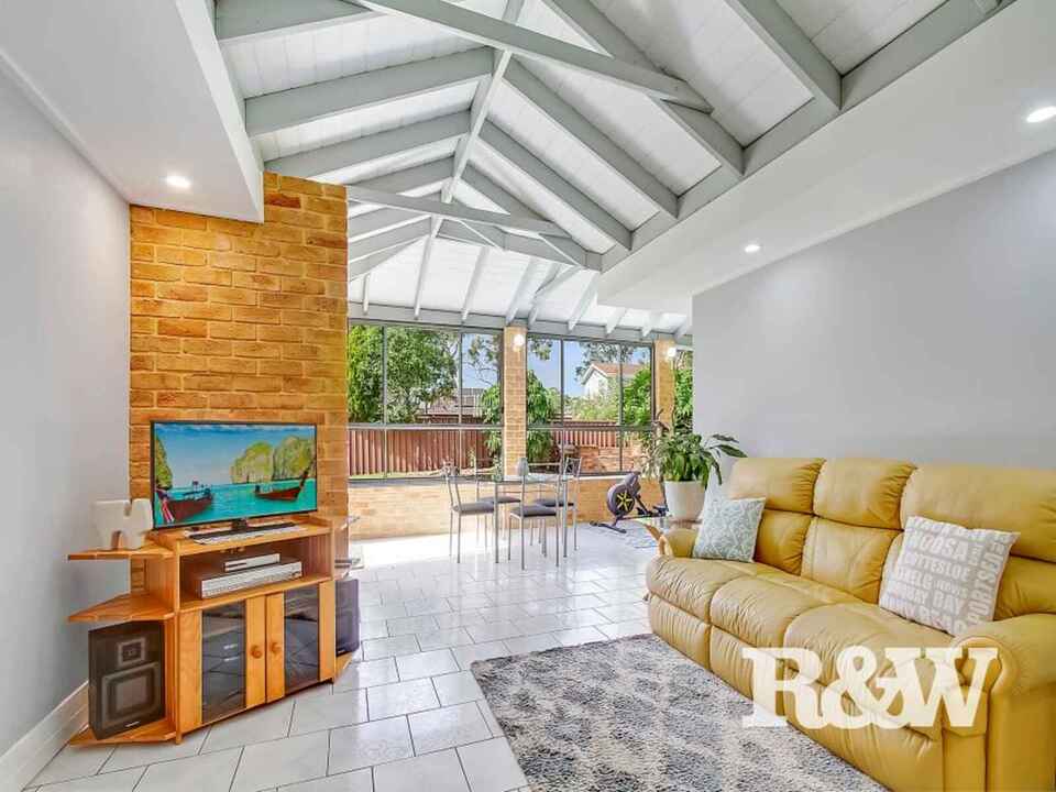 15 Mimosa Close St Clair