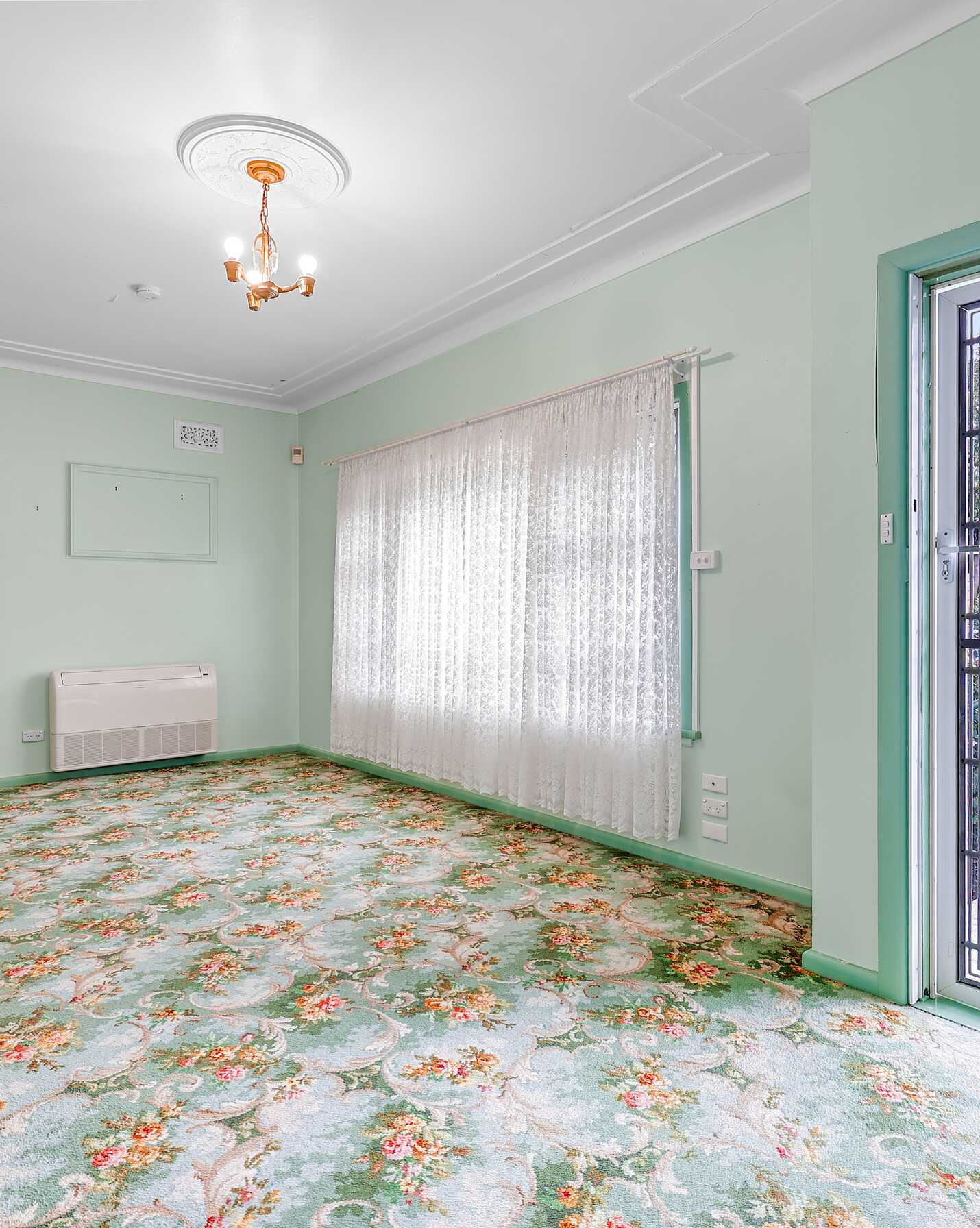 6 Aubrey Street Ingleburn, Ingleburn - Thumbnail 2