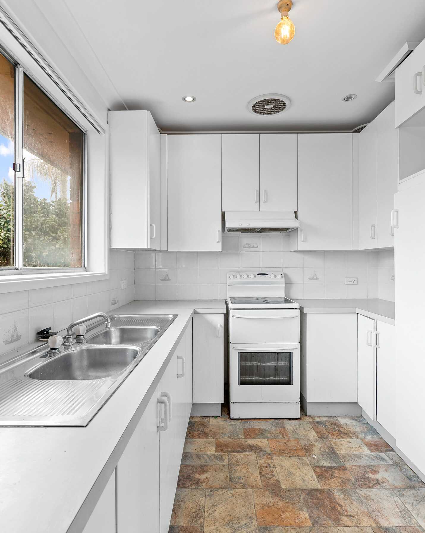 5 Colonial Street Campbelltown, Campbelltown - Thumbnail 5