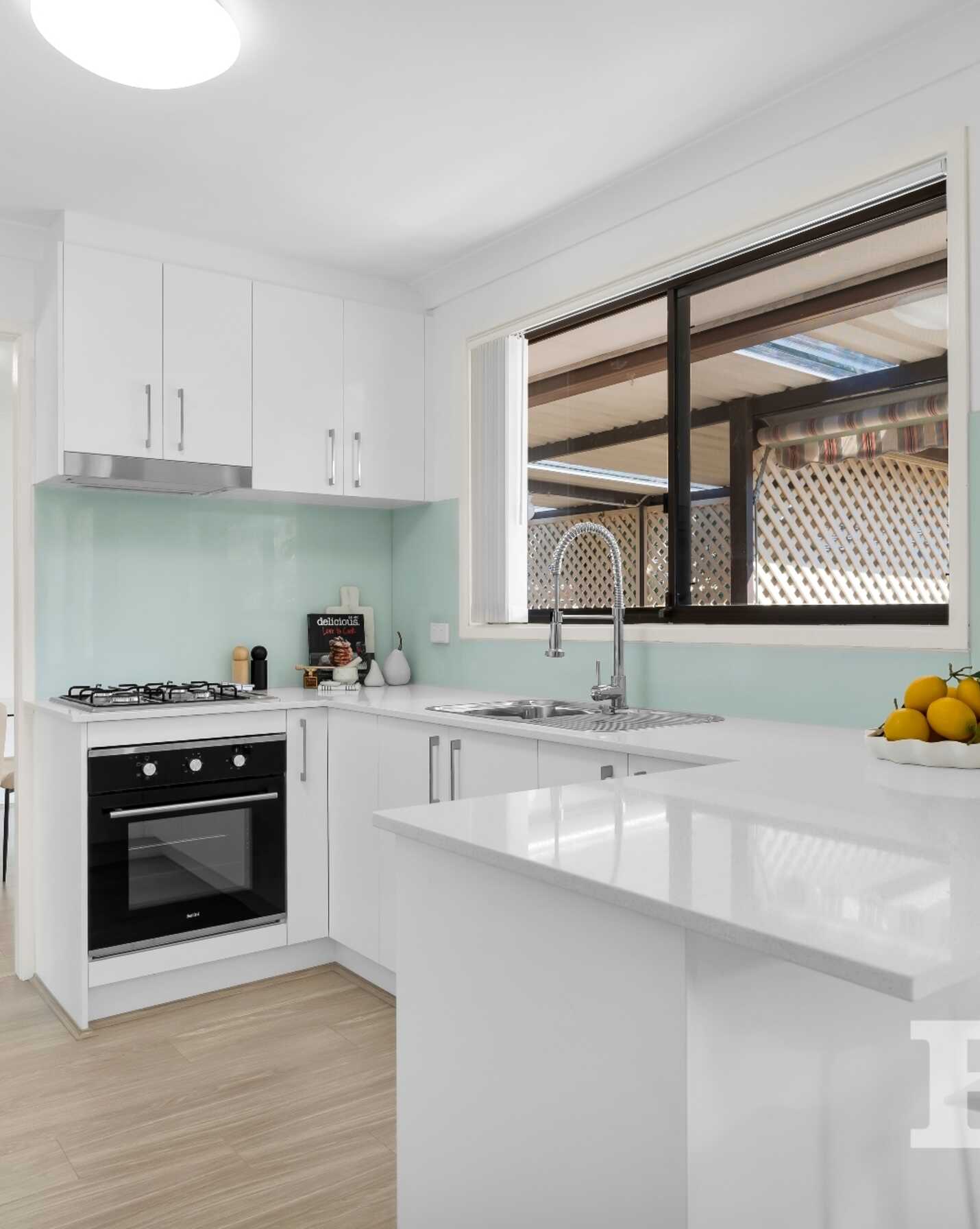 8 Kippara Place Bradbury, Bradbury - Thumbnail 2
