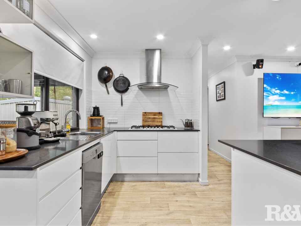 38 Narooma Road Niagara Park