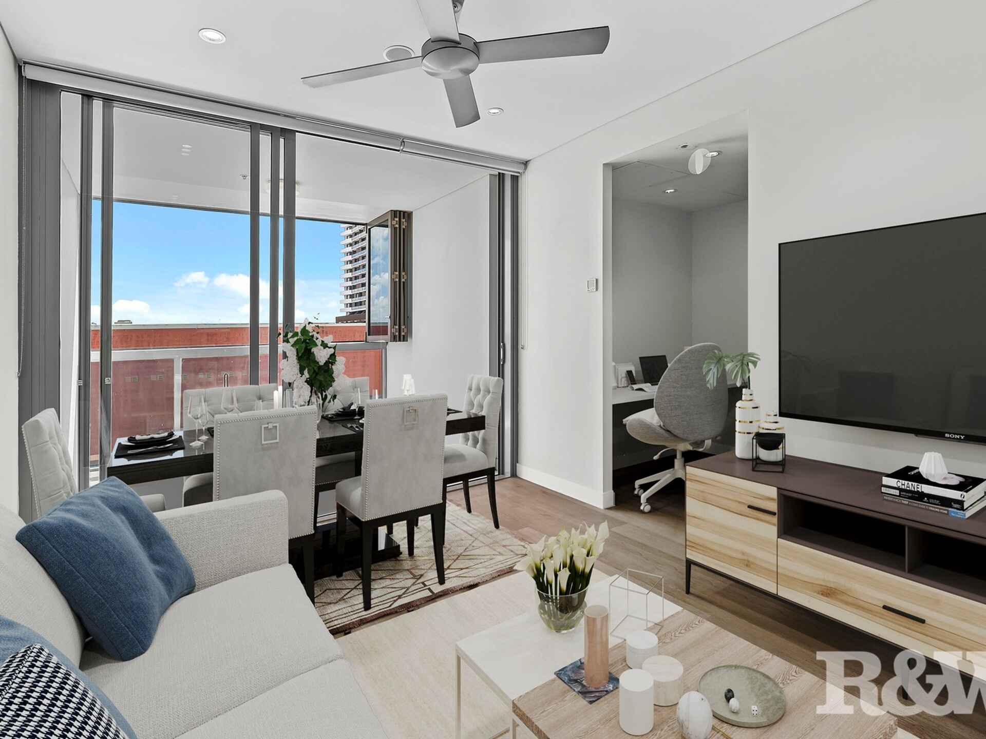 1027/16 Hamilton Place Bowen Hills