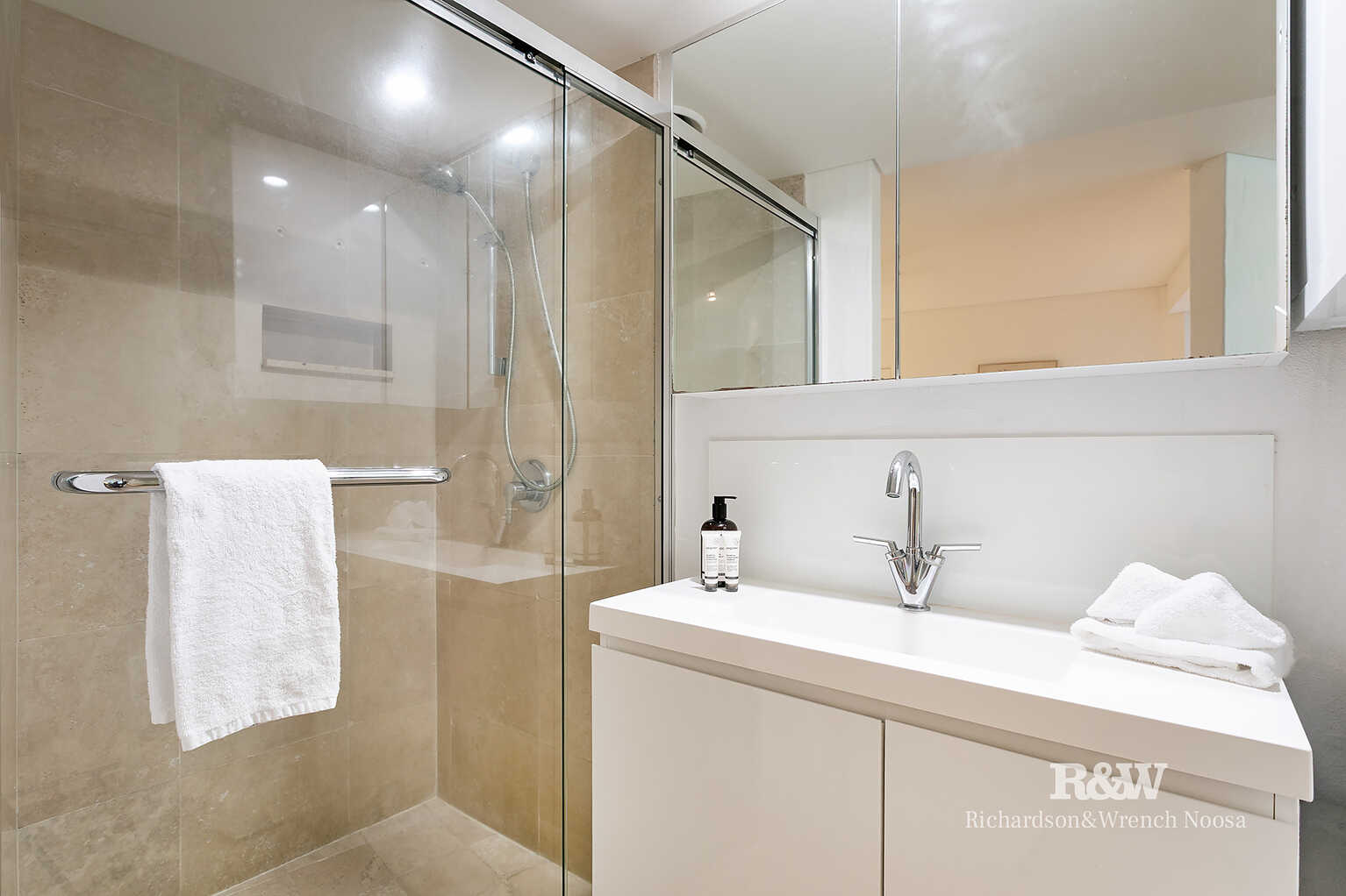 108/16 Noosa Drive Noosa Heads 108/16 Noosa Drive Noosa Heads