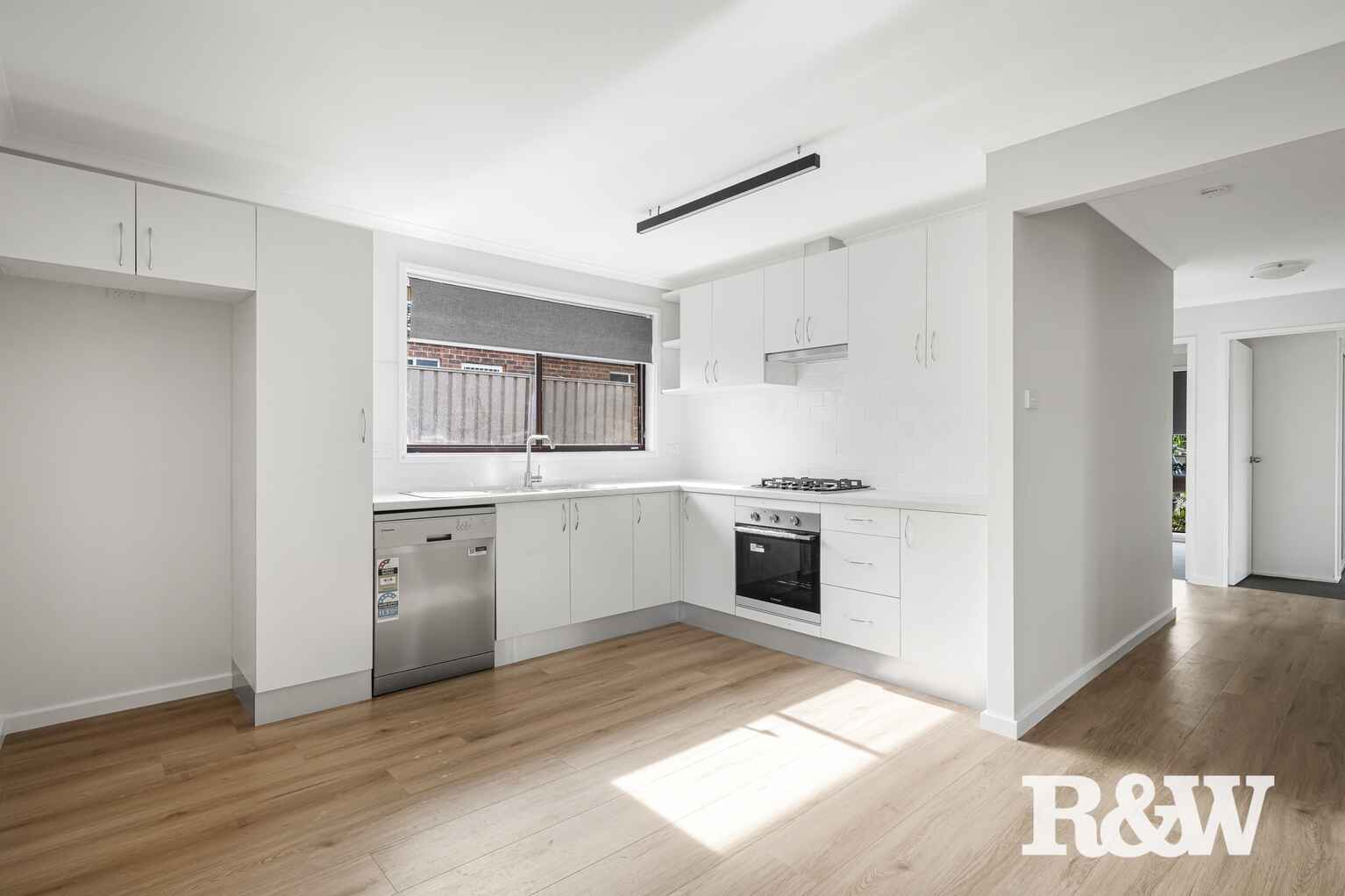 4 Dino Close Rooty Hill