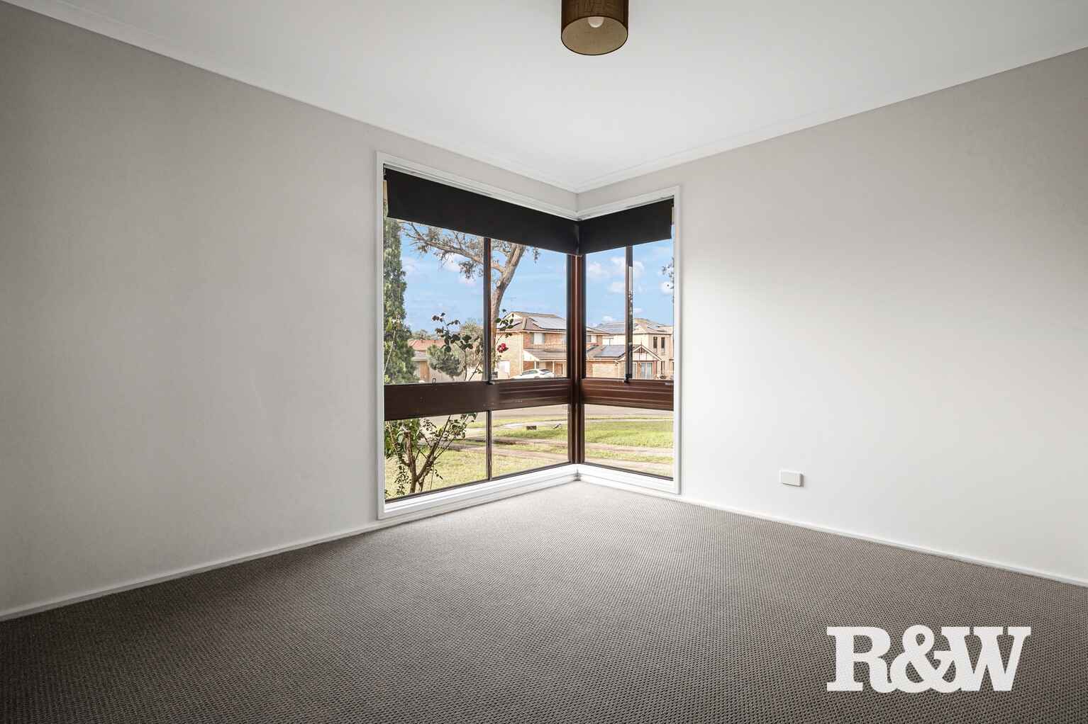 4 Dino Close Rooty Hill