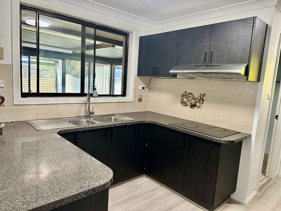 8 Albatross Avenue Hinchinbrook