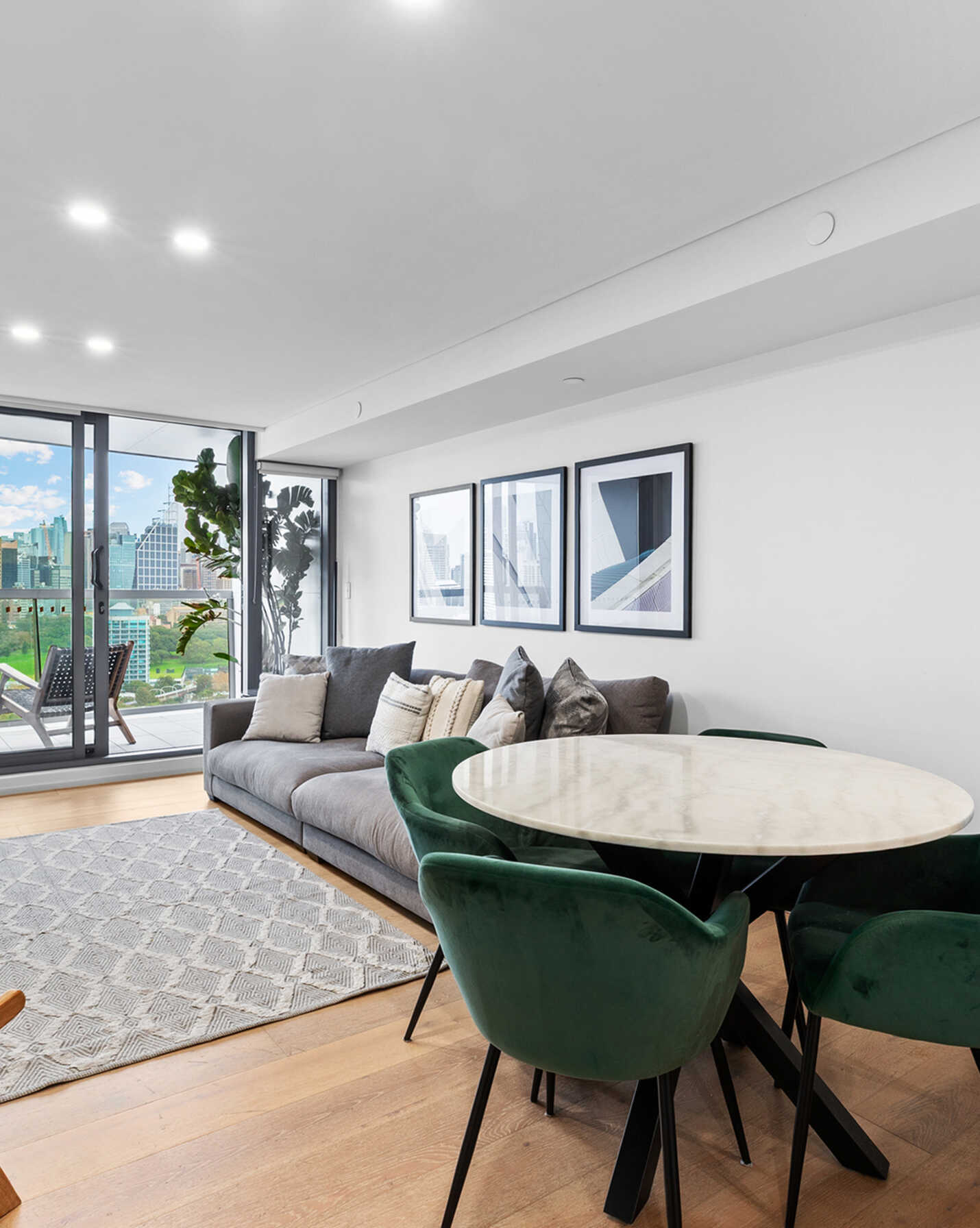 1506/226 Victoria Street Potts Point, Point - Thumbnail 2