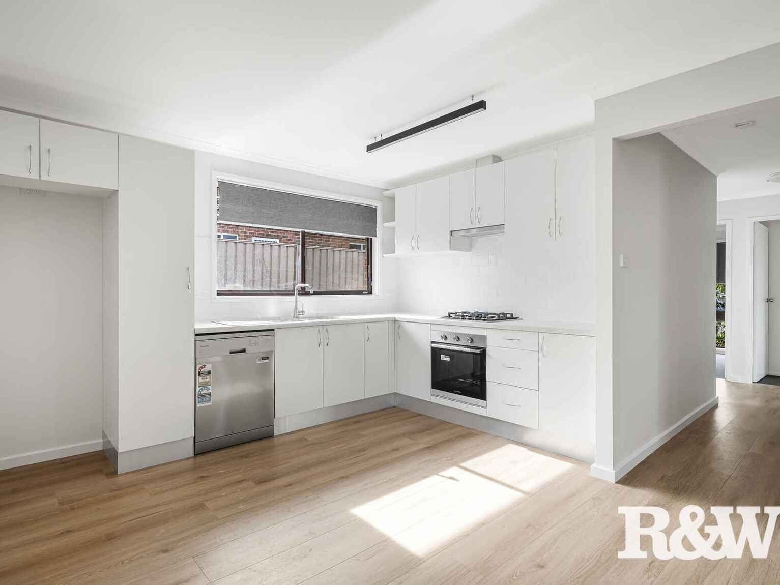 4 Dino Close Rooty Hill