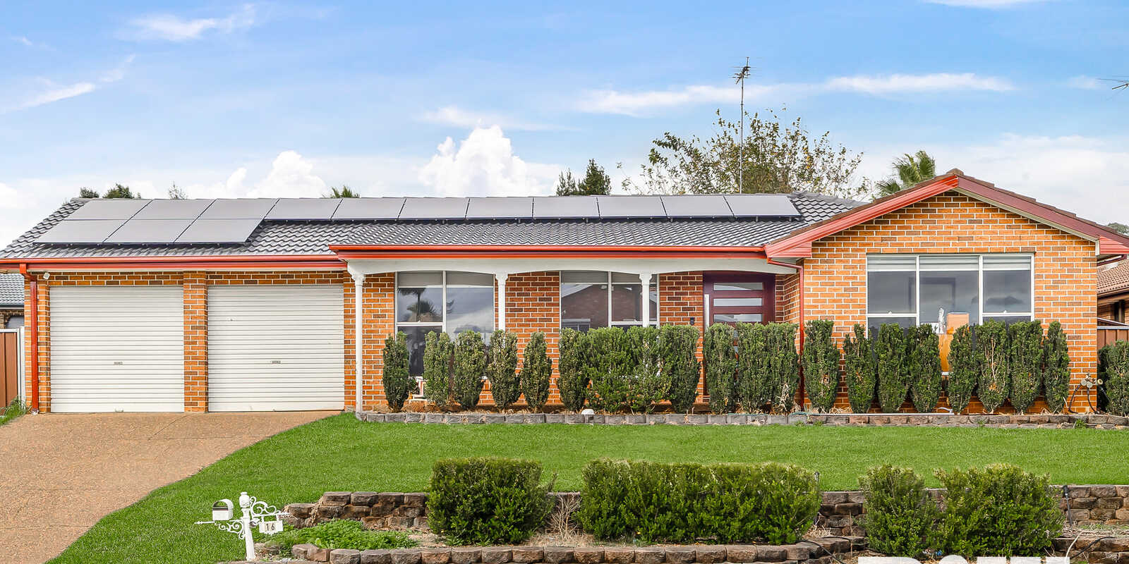 16 Como Close St Clair