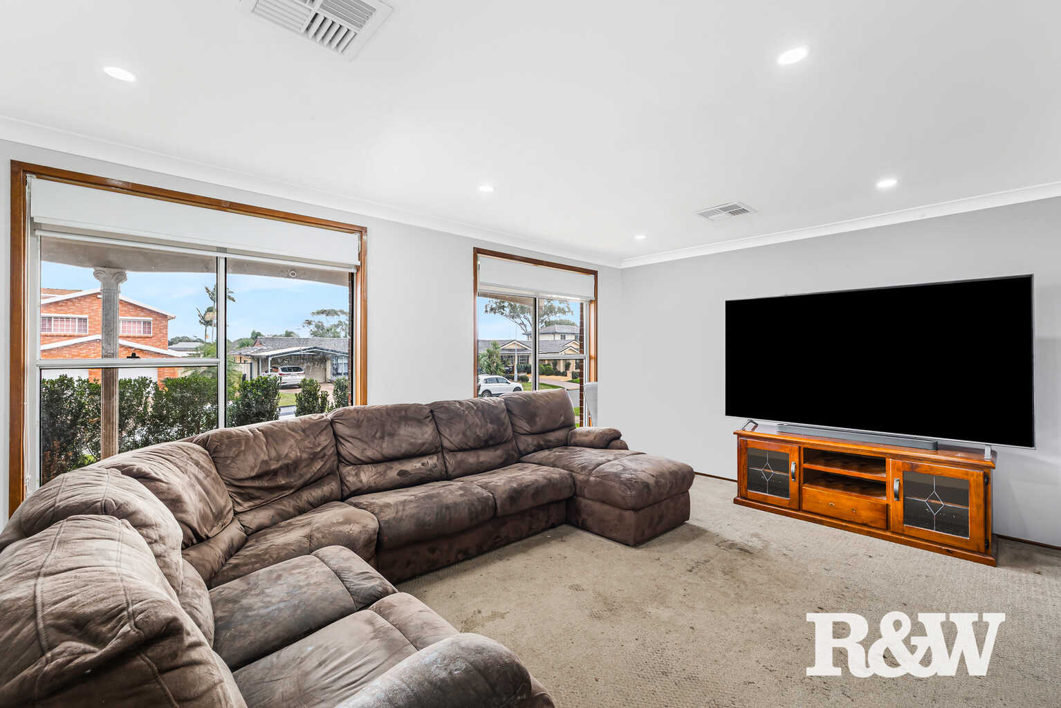 16 Como Close St Clair