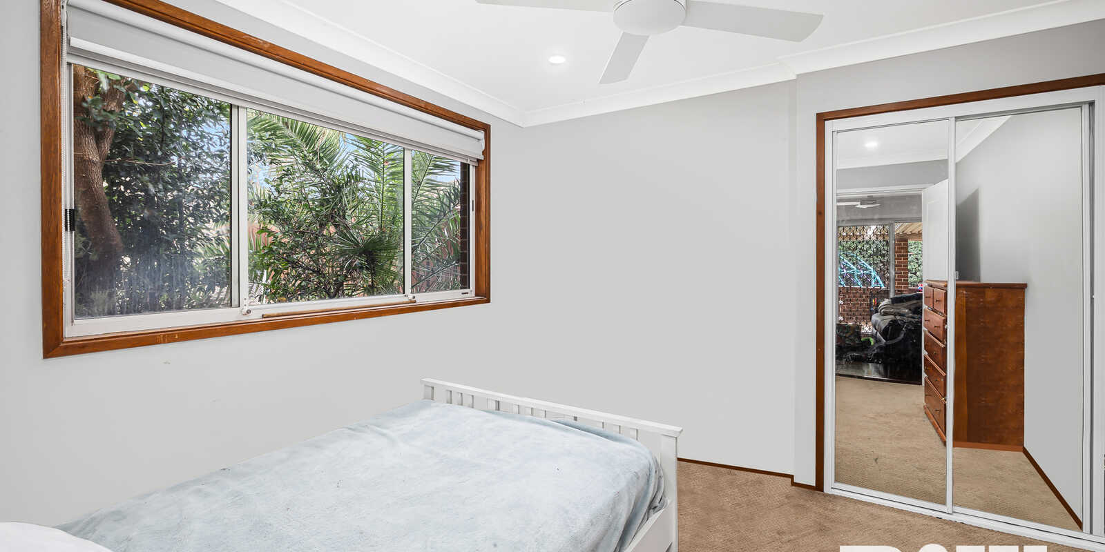 16 Como Close St Clair