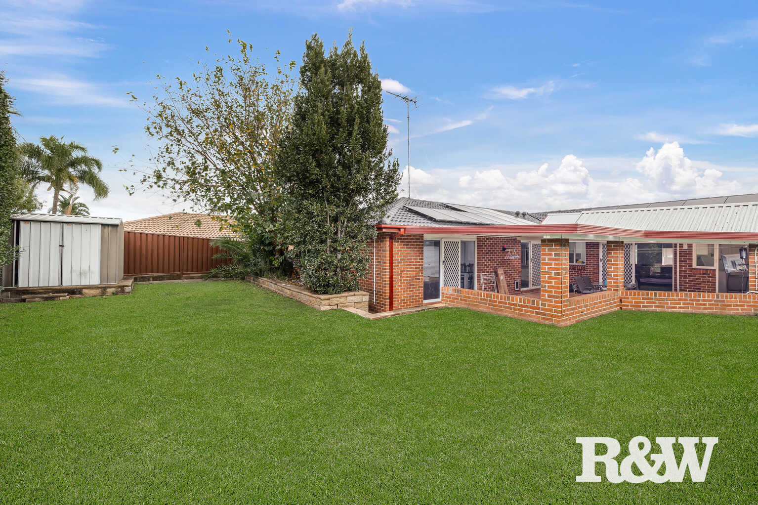 16 Como Close St Clair