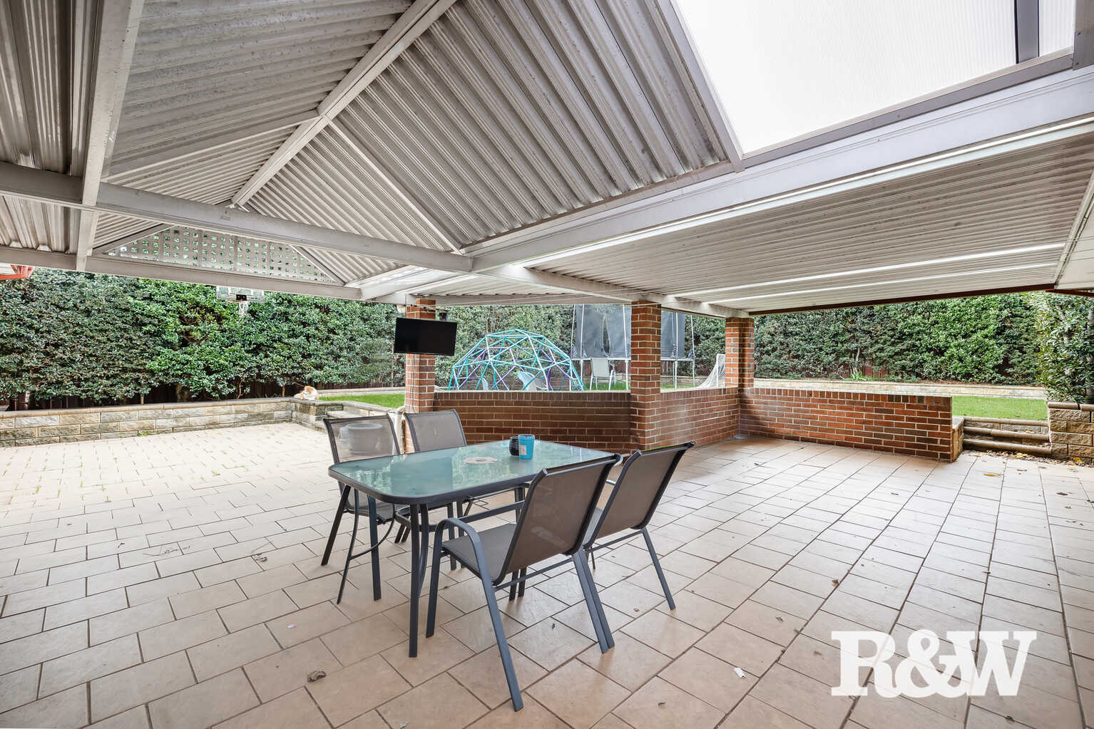 16 Como Close St Clair