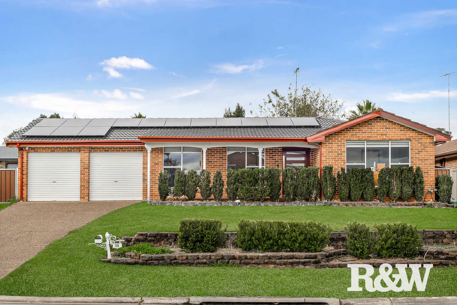16 Como Close St Clair