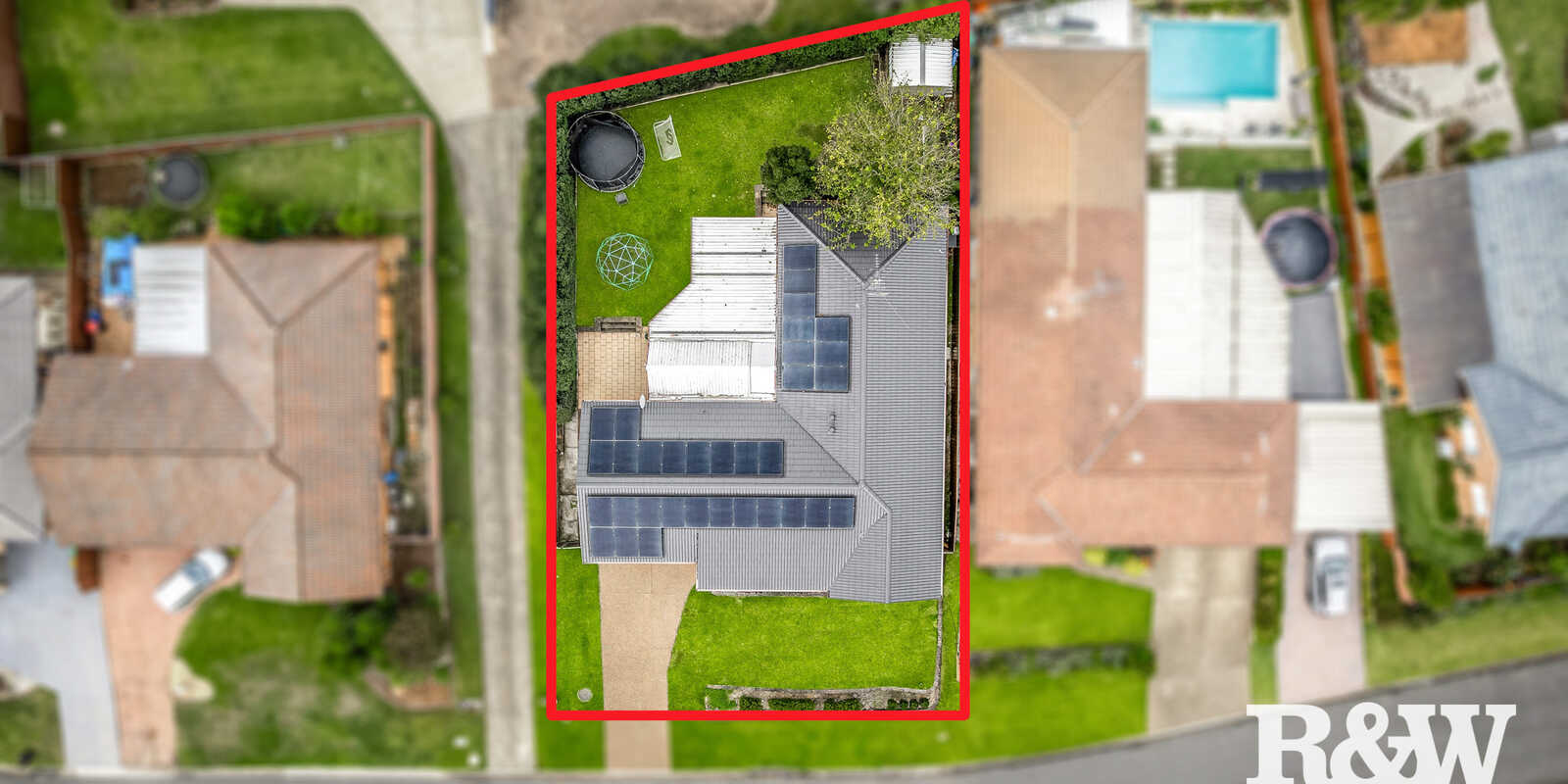 16 Como Close St Clair