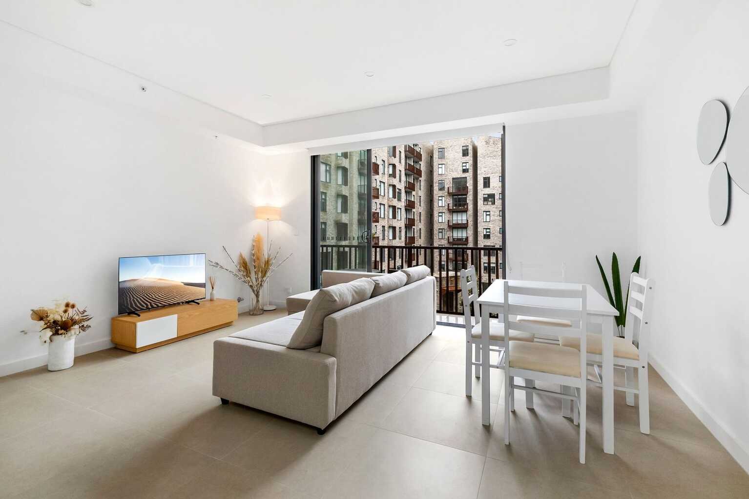 301/105 Dalmeny Avenue Rosebery