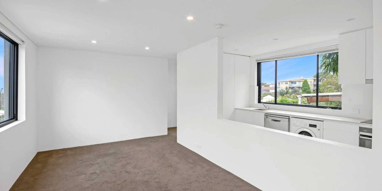 6./10 Moore Street Bondi