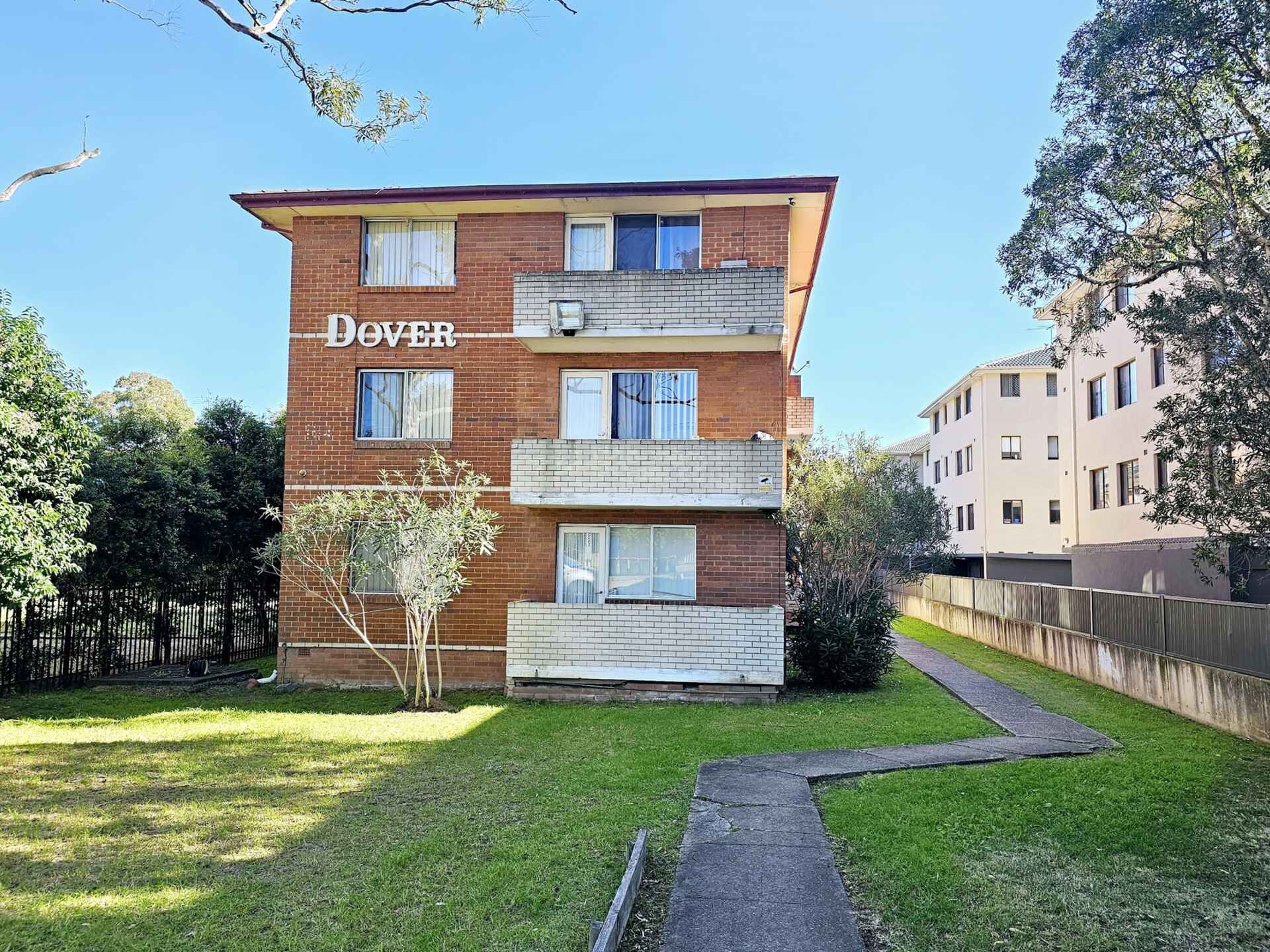 11/8 Ruby Street Carramar