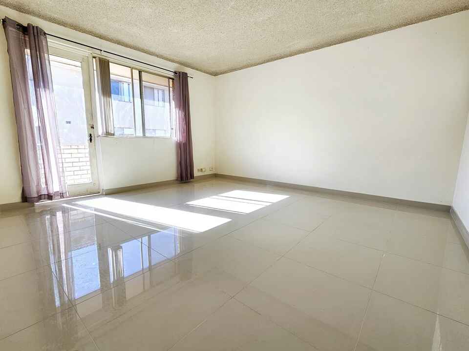 11/8 Ruby Street Carramar